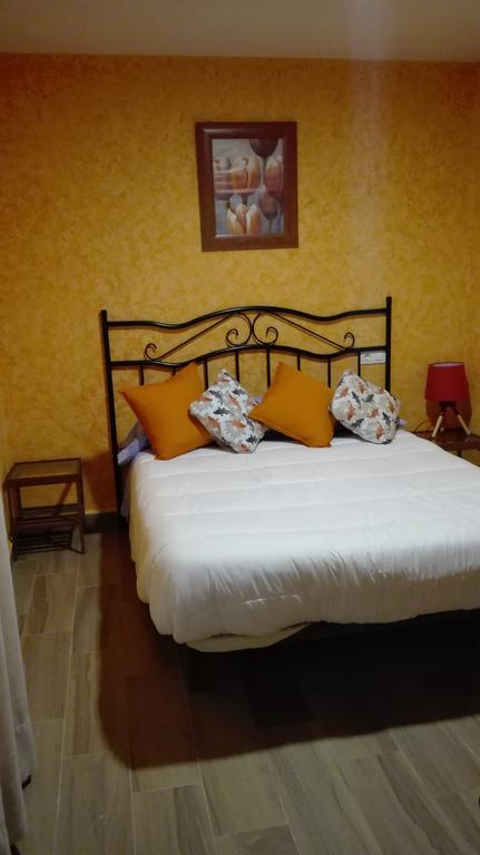 Hostal La Aldaba Hotel Montearagon Exterior photo